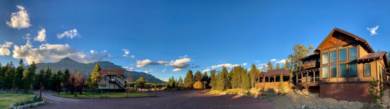 Summit Mountain Lodge And Steakhouse East Glacier Park Village Esterno foto