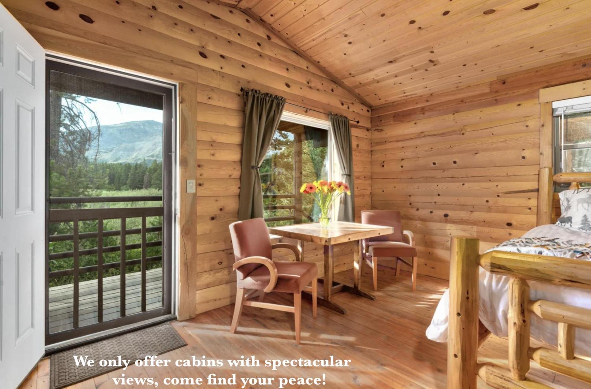 Summit Mountain Lodge And Steakhouse East Glacier Park Village Esterno foto