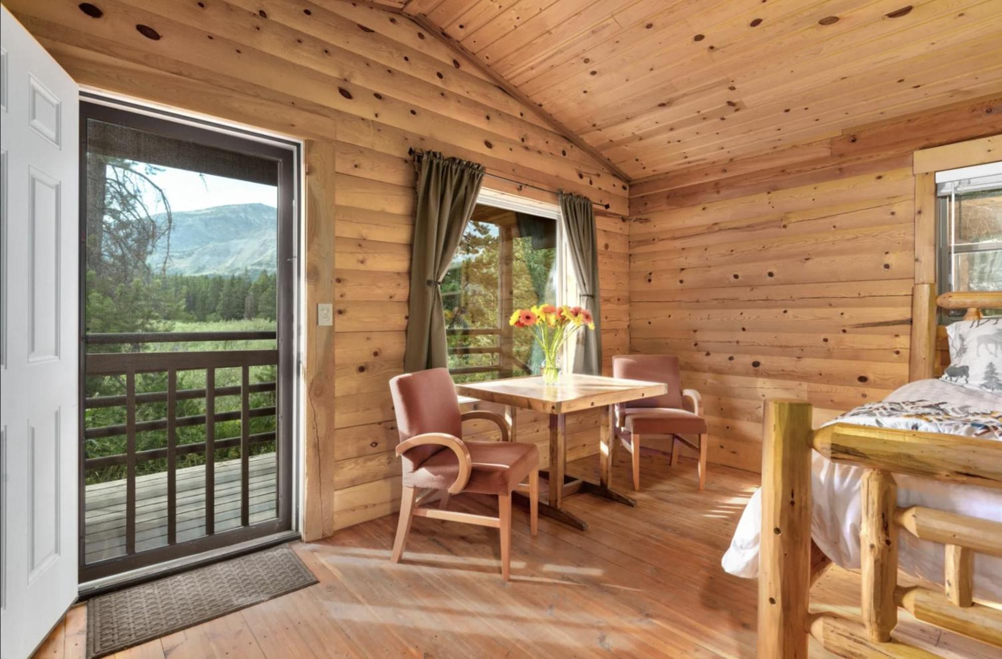 Summit Mountain Lodge And Steakhouse East Glacier Park Village Esterno foto