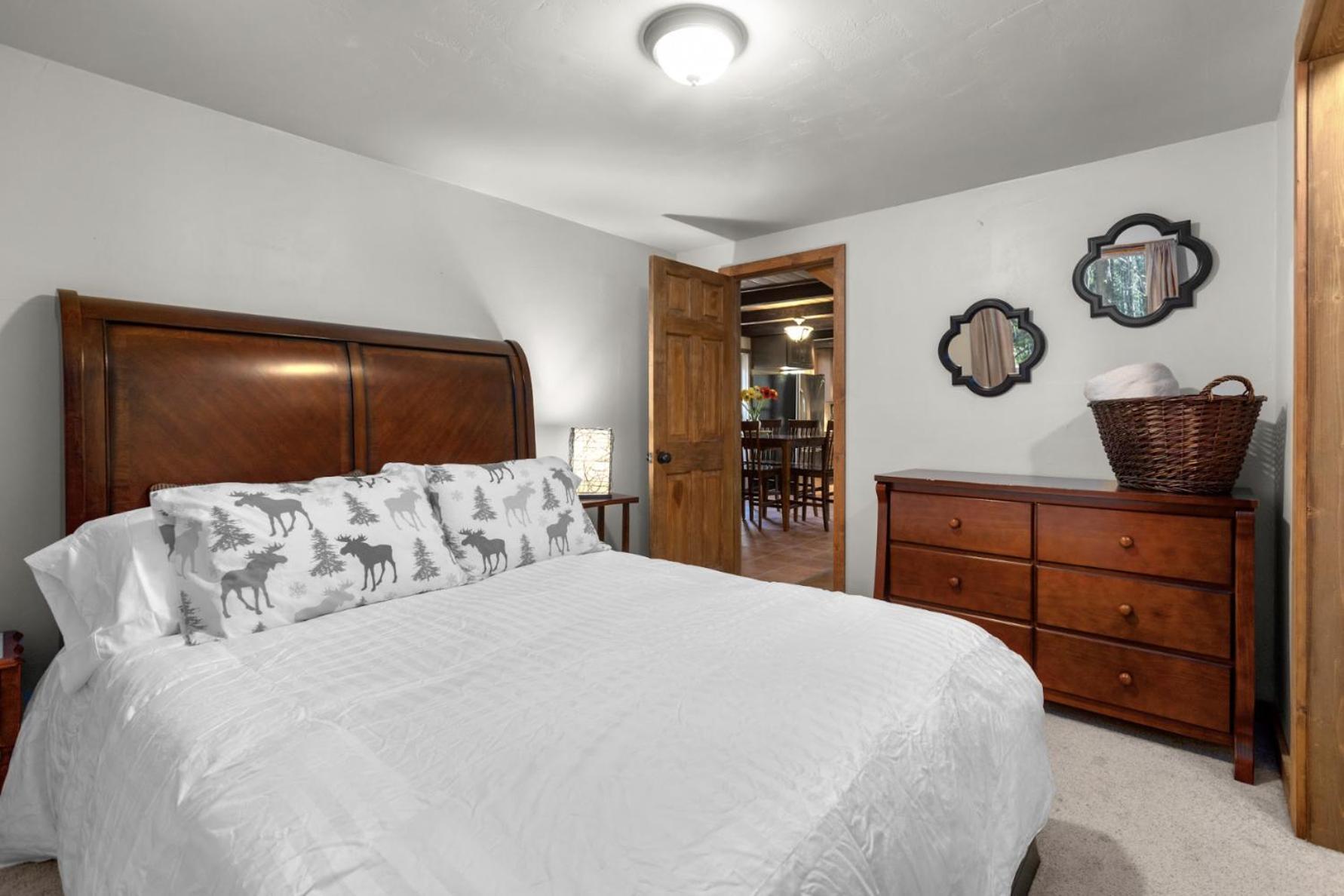 Summit Mountain Lodge And Steakhouse East Glacier Park Village Esterno foto
