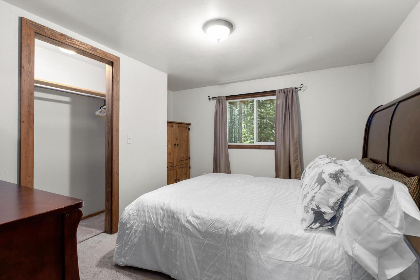 Summit Mountain Lodge And Steakhouse East Glacier Park Village Esterno foto